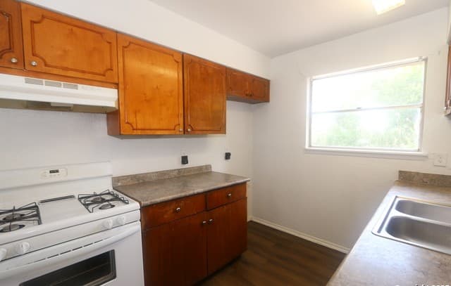 127  Fair Valley St, San Antonio, TX 78227 — photo 9