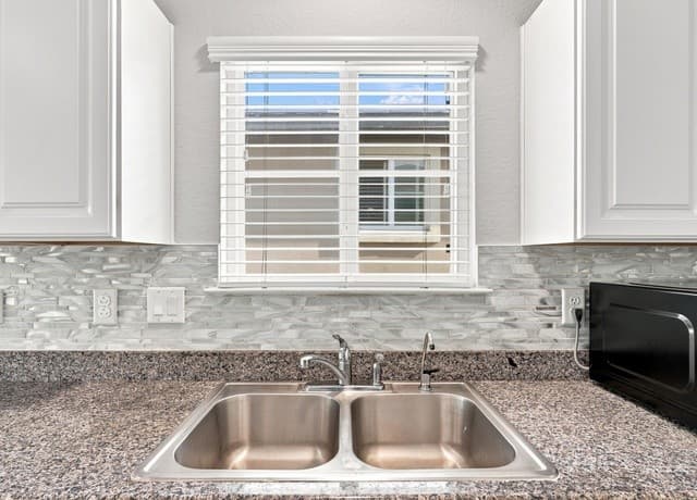 10203  Relic Oaks, San Antonio, TX 78240 — photo 10