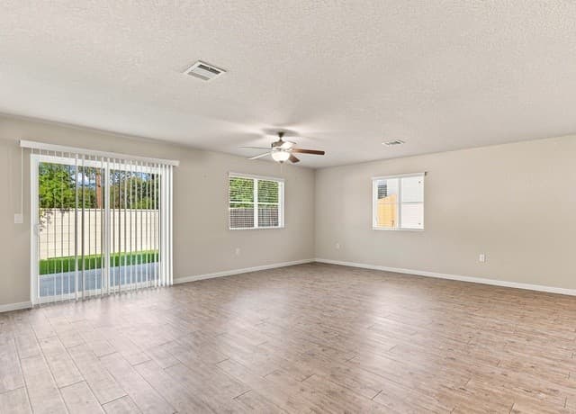 10203  Relic Oaks, San Antonio, TX 78240 — photo 15