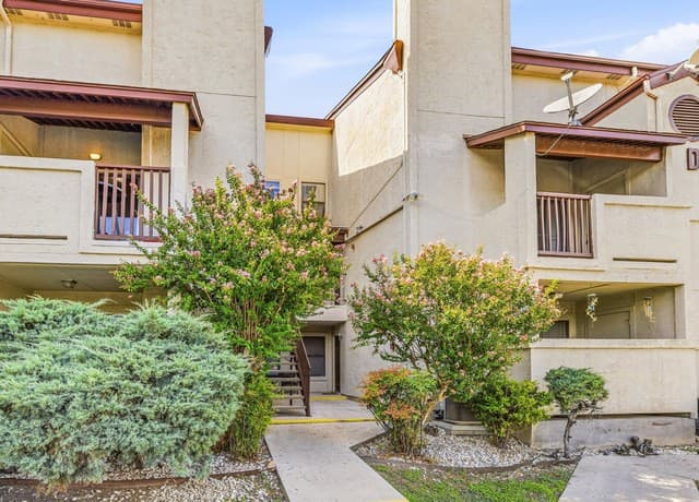 5322  Medical Dr. Unit D-206