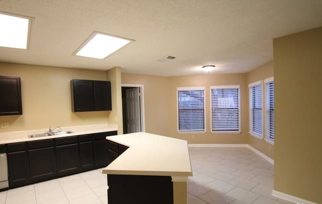 12011  Gable Oaks, San Antonio, TX 78253 — photo 9