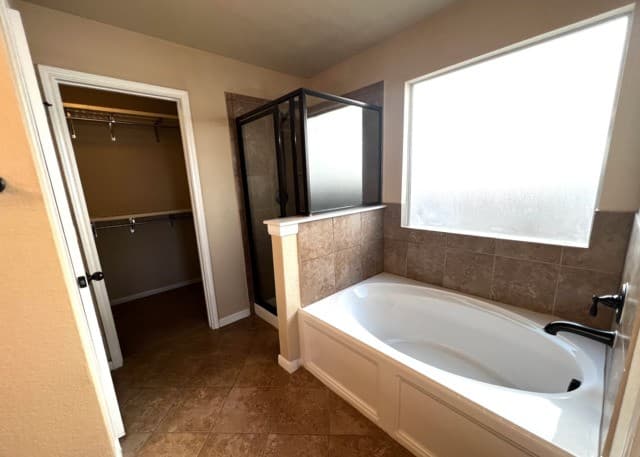 10707  Bayhill Den, San Antonio, TX 78245 — photo 14