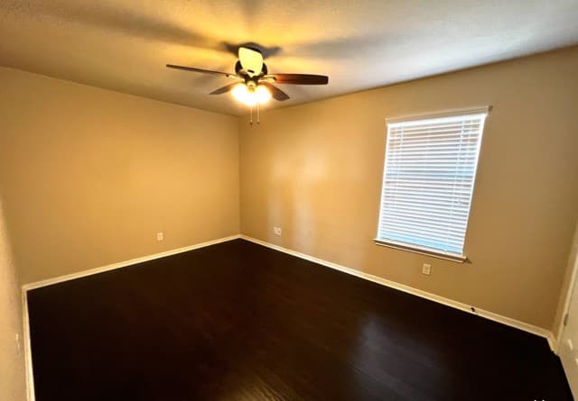 10707  Bayhill Den, San Antonio, TX 78245 — photo 21