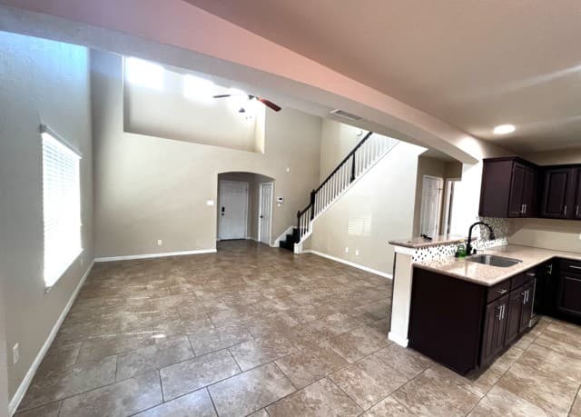 10707  Bayhill Den, San Antonio, TX 78245 — photo 7