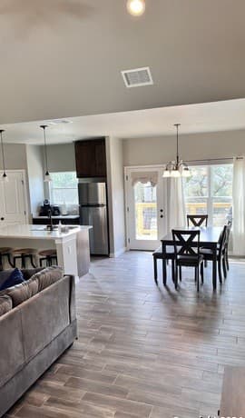 946  Cypress Dr, Canyon Lake, TX 78133 — photo 5