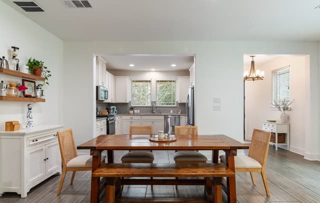 206  Ridgecrest Dr Unit 4, San Antonio, TX 78209 — photo 10