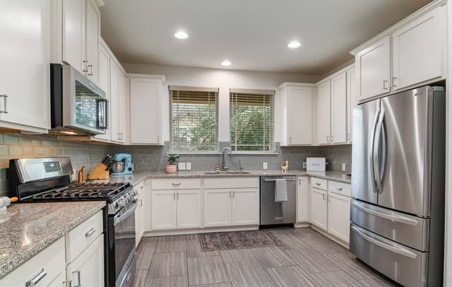 206  Ridgecrest Dr Unit 4, San Antonio, TX 78209 — photo 11