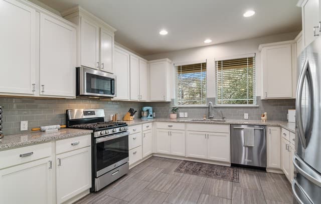 206  Ridgecrest Dr Unit 4, San Antonio, TX 78209 — photo 12