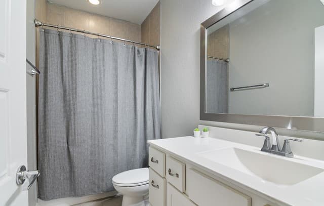 206  Ridgecrest Dr Unit 4, San Antonio, TX 78209 — photo 19