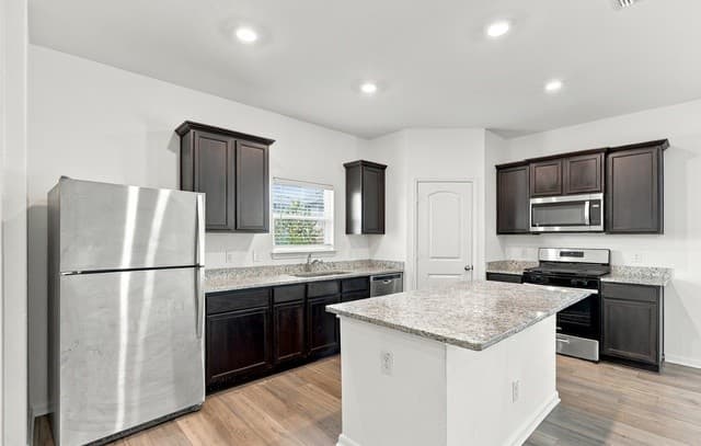 6112  Underwood Way, San Antonio, TX 78252 — photo 11