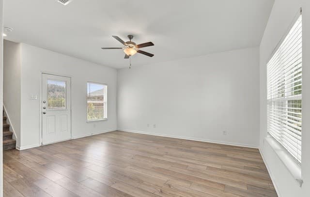 6112  Underwood Way, San Antonio, TX 78252 — photo 7