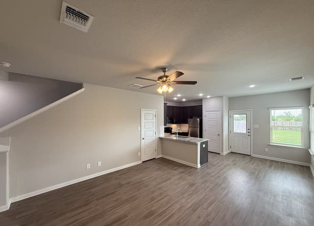 467  Emma Dr