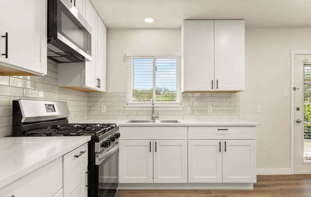 807  Boulder Dr, Universal City, TX 78148 — photo 10