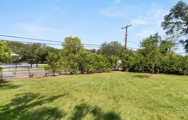 807  Boulder Dr, Universal City, TX 78148 — photo 24