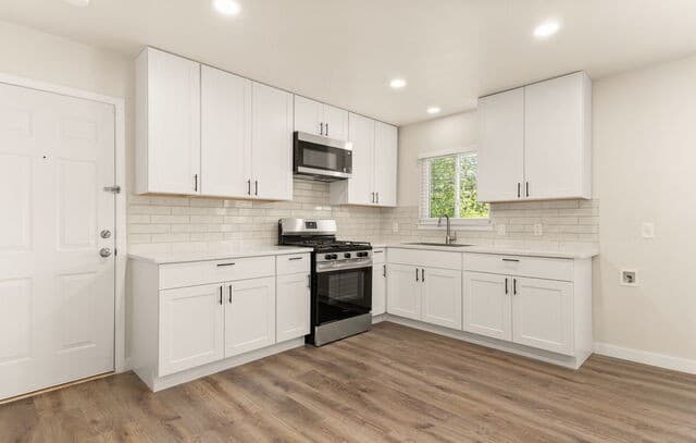 807  Boulder Dr, Universal City, TX 78148 — photo 9