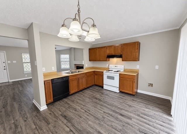 6111  Feather Nest Ln, San Antonio, TX 78233 — photo 11