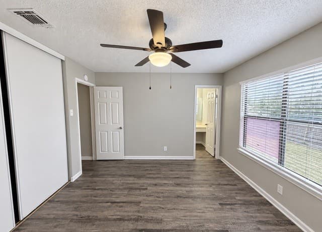 6111  Feather Nest Ln, San Antonio, TX 78233 — photo 13