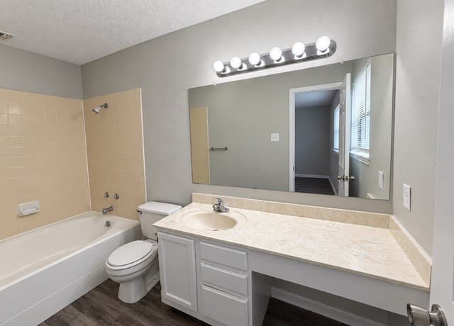 6111  Feather Nest Ln, San Antonio, TX 78233 — photo 14