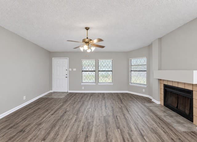 6111  Feather Nest Ln, San Antonio, TX 78233 — photo 6