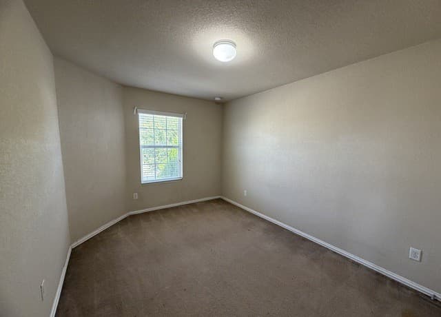 11402  Garden Fls, San Antonio, TX 78245 — photo 14