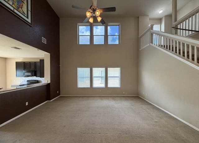 11402  Garden Fls, San Antonio, TX 78245 — photo 4
