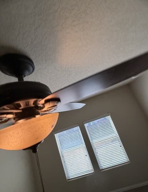 11402  Garden Fls, San Antonio, TX 78245 — photo 8