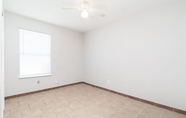 217  Elmo Ave, San Antonio, TX 78225 — photo 4