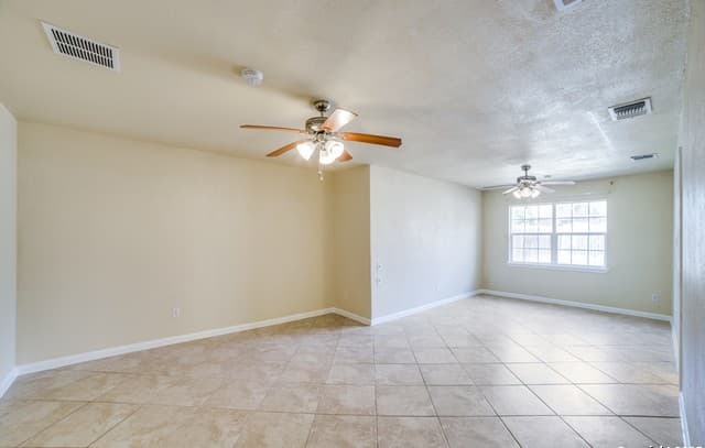 10490  White Bonnet St, San Antonio, TX 78240 — photo 10