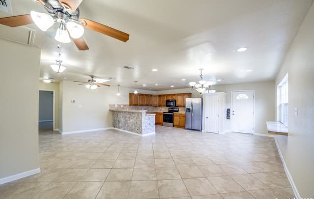 10490  White Bonnet St, San Antonio, TX 78240 — photo 5