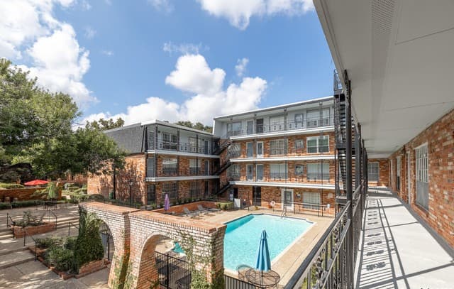8401 N New Braunfels Ave Unit 111