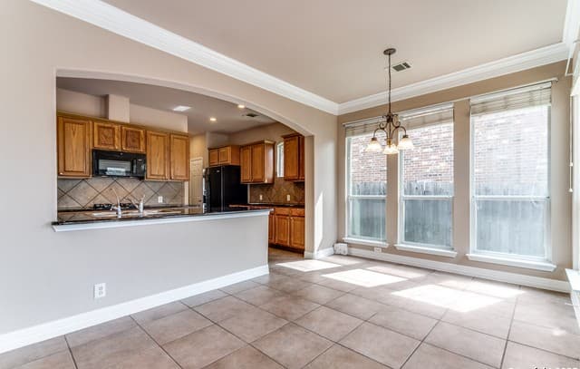 3354  Highline, San Antonio, TX 78261 — photo 6