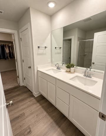 12439  Hurdelbrink Rnch, San Antonio, TX 78245 — photo 5
