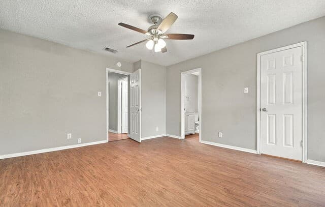 4527  Lakebend West Dr, San Antonio, TX 78244 — photo 17