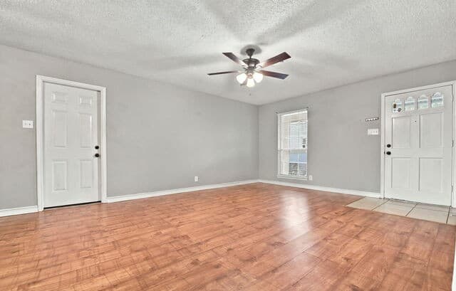 4527  Lakebend West Dr, San Antonio, TX 78244 — photo 6