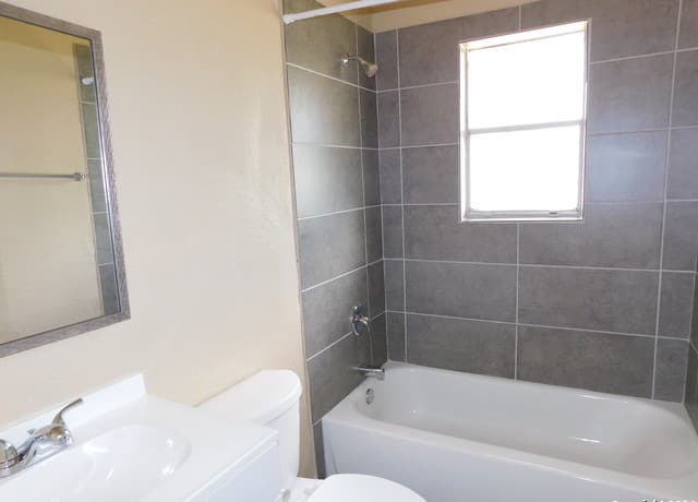 9017  Garnett Ave, San Antonio, TX 78221 — photo 10