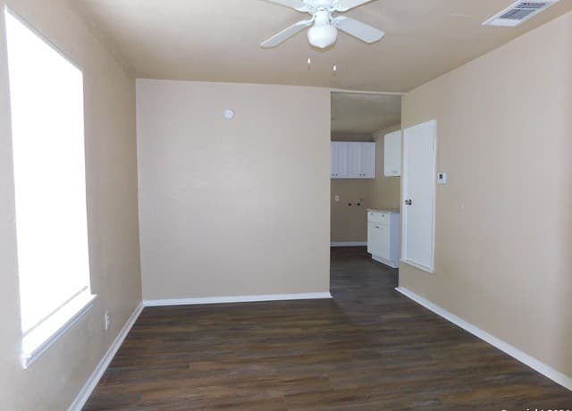 9017  Garnett Ave, San Antonio, TX 78221 — photo 3