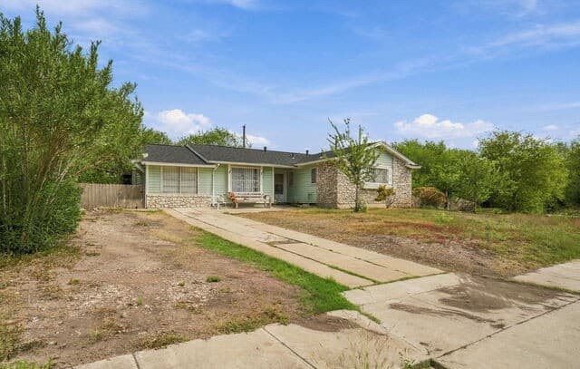 5703 Seacomber Pl