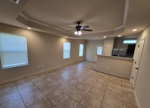 13910  Annas Way Unit 102, San Antonio, TX 78233 — photo 2