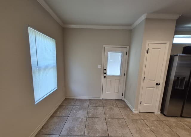 13910  Annas Way Unit 102, San Antonio, TX 78233 — photo 5