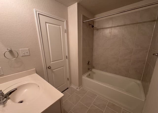 13518  Mendes Knl, San Antonio, TX 78254 — photo 9
