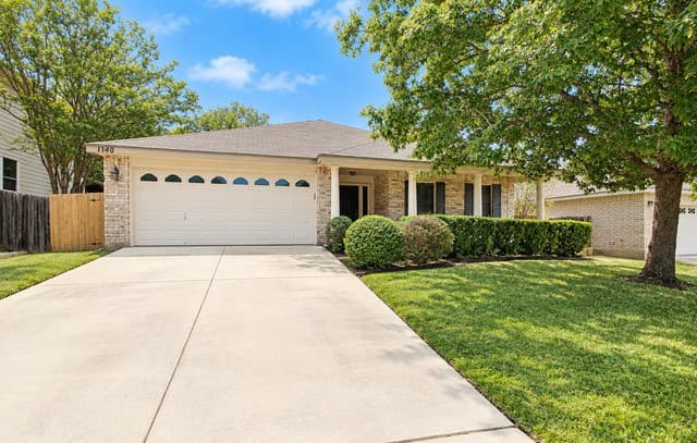 1140  Lion Way
