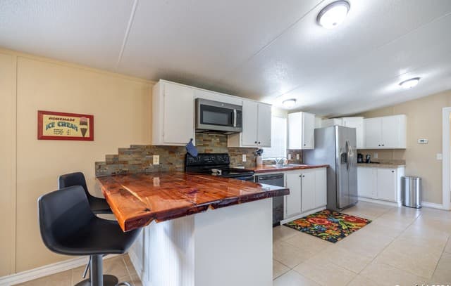 2301  Wegner Rd, New Braunfels, TX 78132 — photo 3