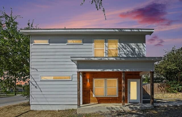 2507 E Commerce St Unit BLDG 1