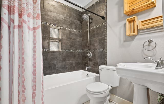 314  Queen Anne Ct, San Antonio, TX 78209 — photo 13
