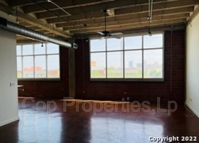 1331  S Flores St, San Antonio, TX 78204 — photo 10