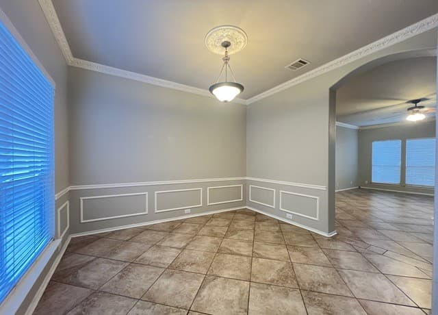 414  Cattle Ranch Dr, San Antonio, TX 78245 — photo 3