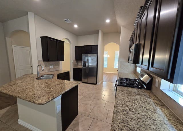 5031  Italica Rd, San Antonio, TX 78253 — photo 9