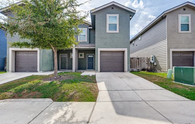 7042 Lakeview Dr Unit 102