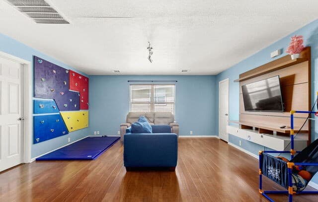 5730  Grosmont, San Antonio, TX 78239 — photo 13
