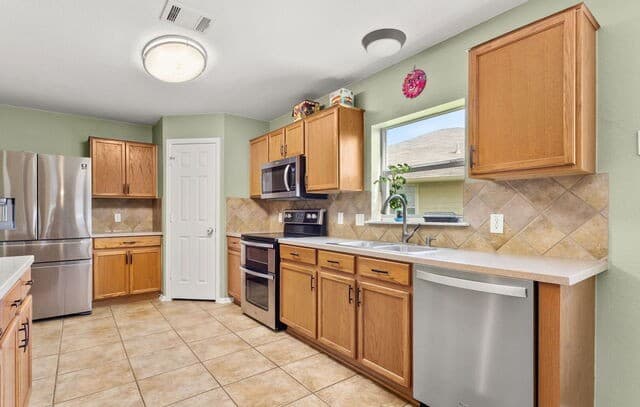 5730  Grosmont, San Antonio, TX 78239 — photo 5